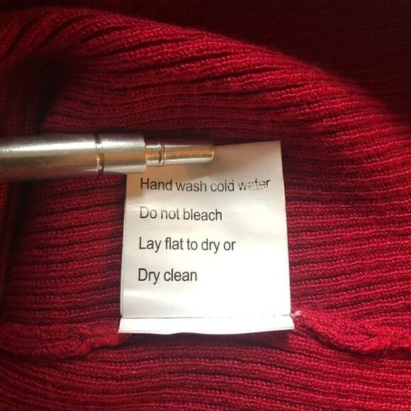 Belldini Red Striped Chevron Viscose Top - Picture 5 of 5